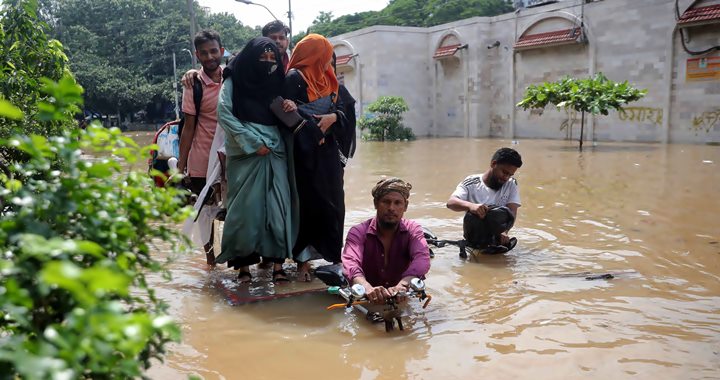 ঢাকায় ৬ ঘণ্টায় ১৩০ মিলিমিটার বৃষ্টি