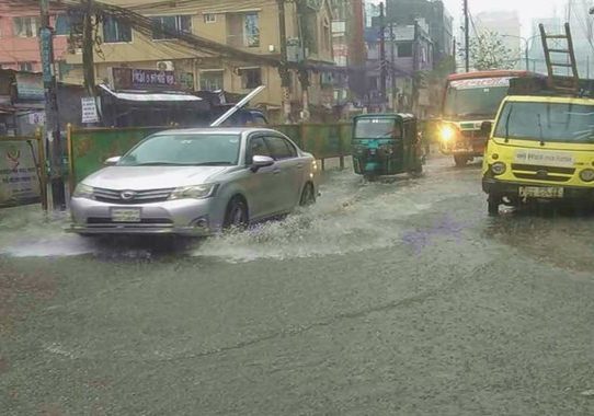 রাজধানীতে ১১৬ মিলিমিটার বৃষ্টিতে জলাবদ্ধতা