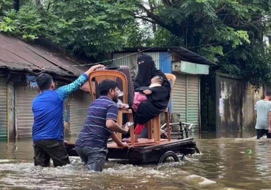 ভারতের পানিতে তলিয়েছে ফেনী-কুমিল্লা অঞ্চল