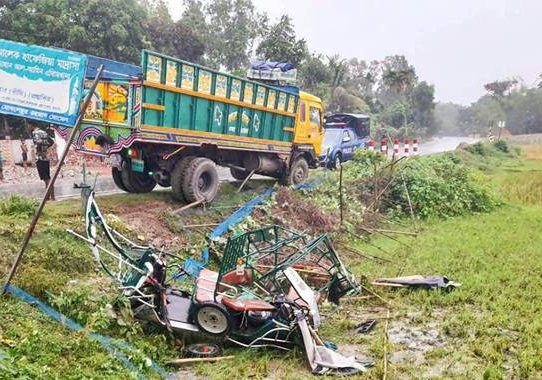 আগস্টে সড়ক দুর্ঘটনায় ৪৭৬ জন নিহত