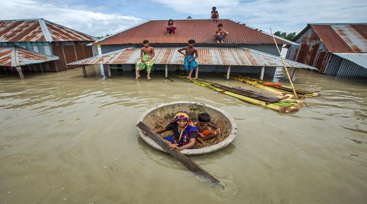 বন্যায় ৭৪ জনের মৃত্যু, ক্ষতি ১৪ হাজার কোটি টাকা