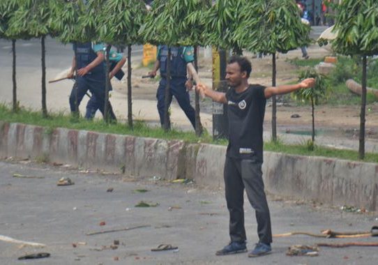 স্নাতক পাস করলেন শহীদ আবু সাঈদ