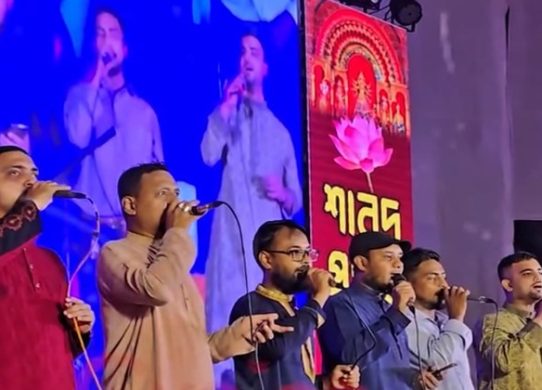 চট্টগ্রামে পূজামণ্ডপে ইসলামি গান পরিবেশন নিয়ে বিতর্ক