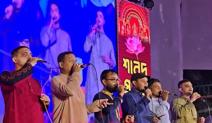 চট্টগ্রামে পূজামণ্ডপে ইসলামি গান পরিবেশন নিয়ে বিতর্ক