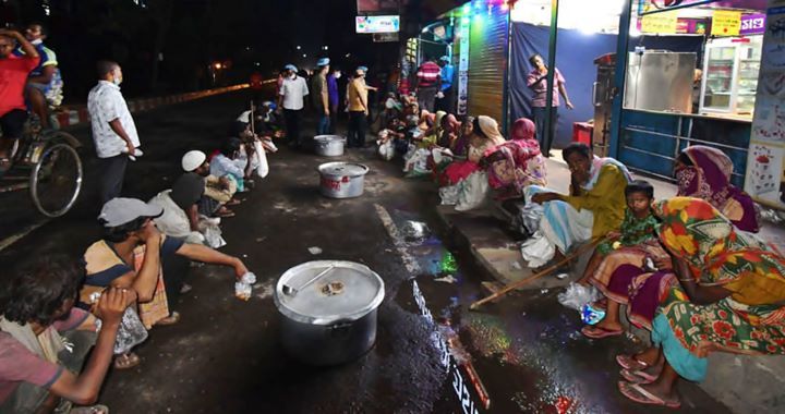 ১১৪ বছর ধরে গরিবদের বিনামূল্যে খাওয়াচ্ছে আকবরিয়া হোটেল