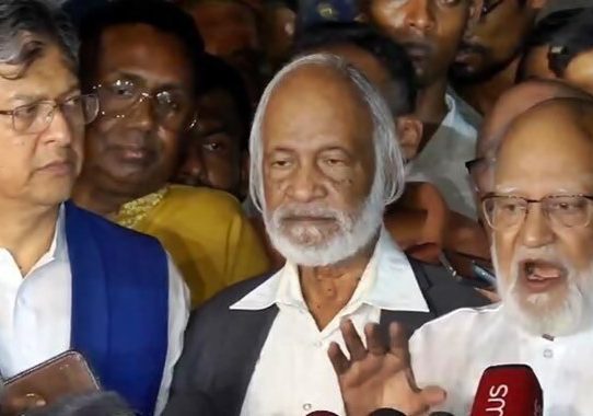দুই ছাত্র উপদেষ্টা ও নিরাপত্তা উপদেষ্টার পদত্যাগ চায় বিএনপি