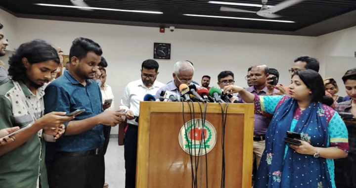আওয়ামী লীগের নিবন্ধন স্থগিত করেছে নির্বাচন কমিশন