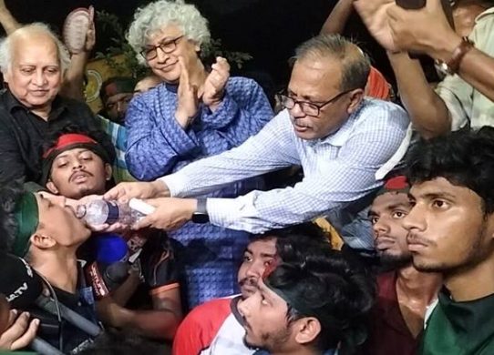 জগন্নাথ শিক্ষার্থীদের ৩ দফা দাবি মেনে নিল সরকার
