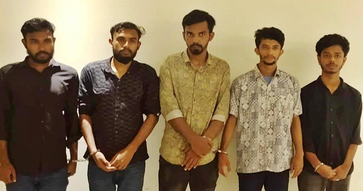 বৈষম্যবিরোধী'র রিয়াদসহ চাঁদাবাজির অভিযোগে আটক ৫