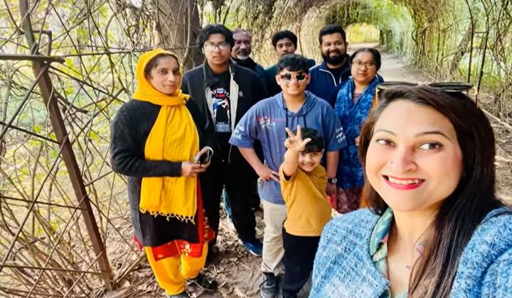 শিক্ষিকা মা মাহেরীনকে হারিয়ে বাকরুদ্ধ দুই সন্তান