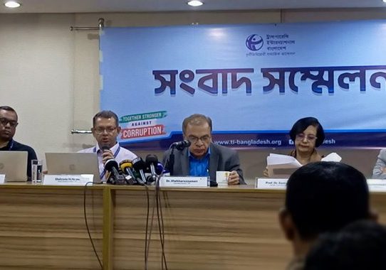 ১১ মাসে পুলিশের বিরুদ্ধে ৭৬১টি মামলা