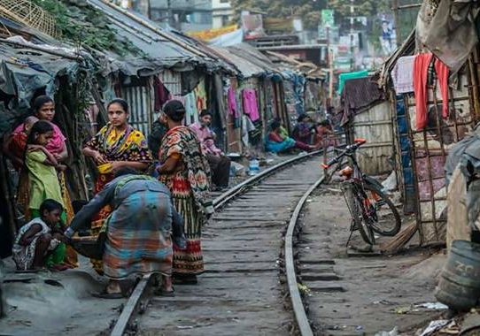 দেশে দারিদ্র্যের হার বেড়ে প্রায় ২৮ শতাংশে