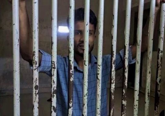 ধানমন্ডি ৩২ নম্বরে গ্রেফতার রিকশাচালকের জামিন
