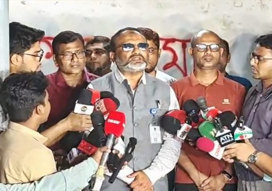 অধিকাংশ সংগঠন ঢাবির হলে রাজনীতির পক্ষে