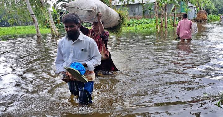 তিস্তার পানি বিপৎসীমার ওপরে, বন্যার আশংকা