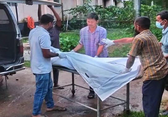 খাগড়াছড়িতে গুলিতে নিহত ৩ জনের লাশ স্বজনদের কাছে হস্তান্তর