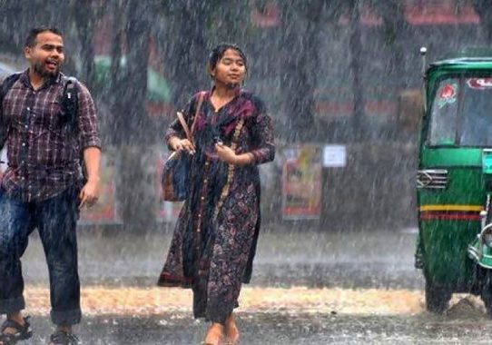 শক্তিশালী বৃষ্টিবলয়ে প্রবেশ করছে বাংলাদেশ