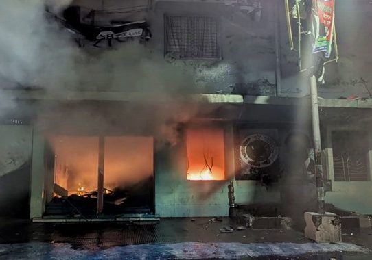 ফের জাতীয় পার্টির কেন্দ্রীয় কার্যালয়ে হামলা ও অগ্নিসংযোগ