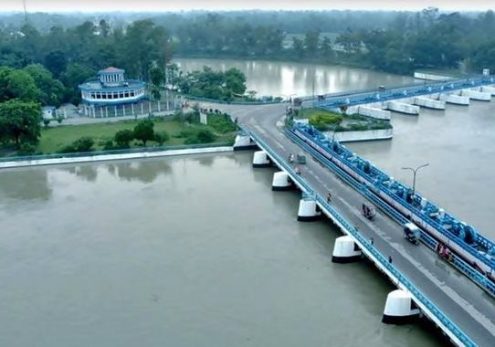 বিপৎসীমার ওপরে তিস্তার পানি, খোলা হলো সব জলকপাট