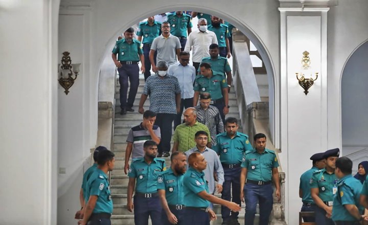 ১৫ সেনা কর্মকর্তাকে সাবজেলে পাঠানো হয়েছে