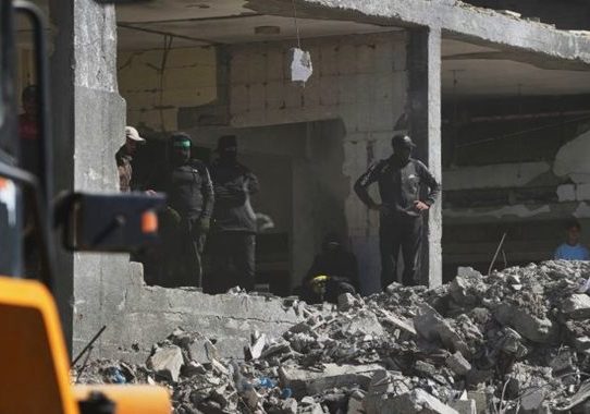 গাজায় ‘শক্তিশালী’ হামলার নির্দেশ নেতানিয়াহুর