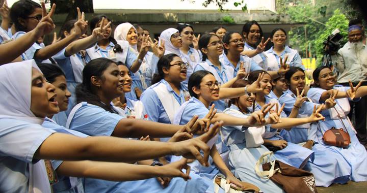 এইচএসসি পরীক্ষায় পাসের হার ২১ বছরের সর্বনিম্ন