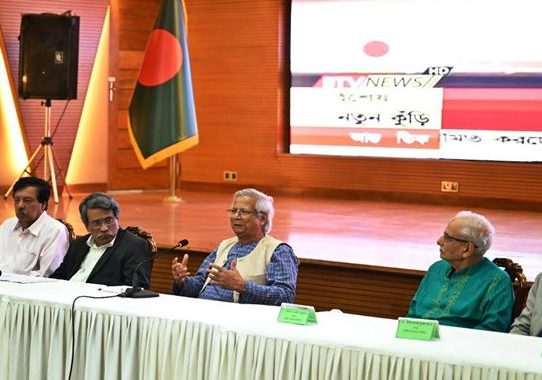 ফেব্রুয়ারিতে উৎসবমুখর নির্বাচনের কথা বললেন প্রধান উপদেষ্টা