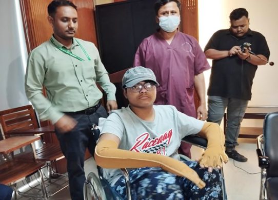 ৩৬ বার অপারেশনের পর বাড়ি ফিরল মাইলস্টোনের শিক্ষার্থী নাভিদ