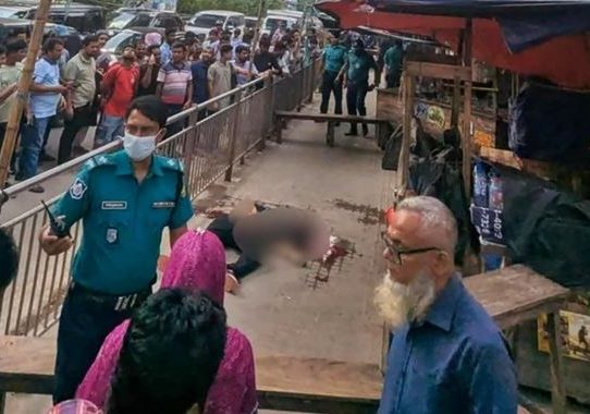 ফার্মগেটে মেট্রোরেলের বিয়ারিং প্যাড পড়ে পথচারী নিহত