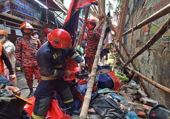ভূমিকম্পে সারাদেশে নিহত ১০, আহত ৫০০ জন