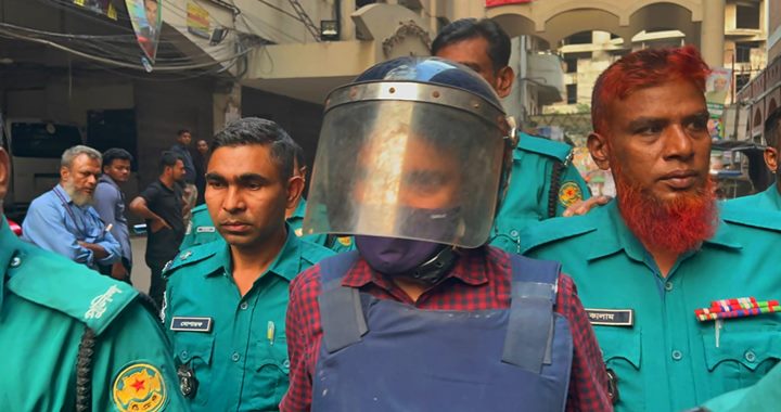 ছাত্রদের যৌন হয়রানি: ঢাবি অধ্যাপক এরশাদ কারাগারে