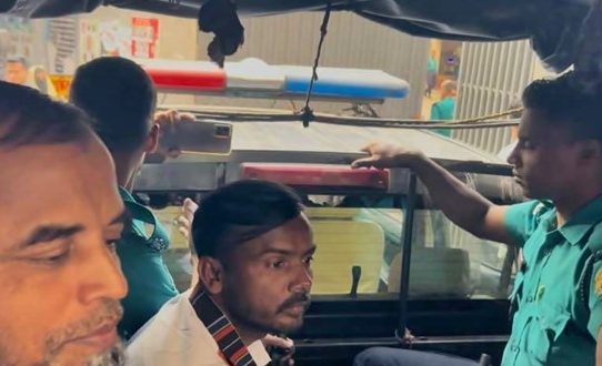 গ্রেফতারের কয়েক ঘণ্টা পর জামিনে মুক্ত হিরো আলম