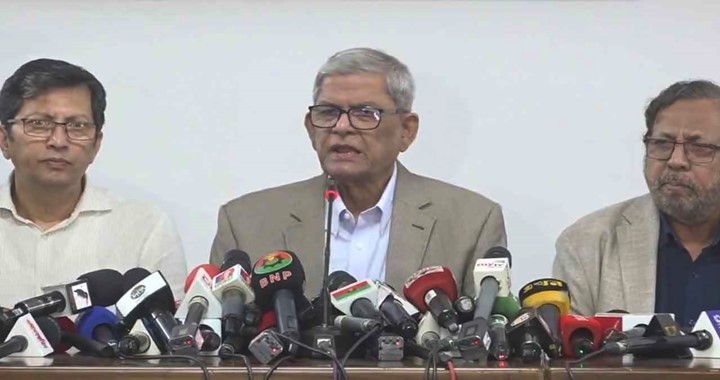 বিদেশে নেওয়ার মতো অবস্থায় নেই খালেদা জিয়া