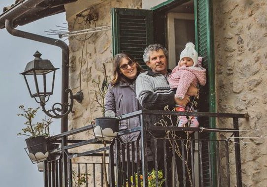 ৩০ বছর পর প্রথম শিশুর জন্ম ইতালির এক গ্রামে