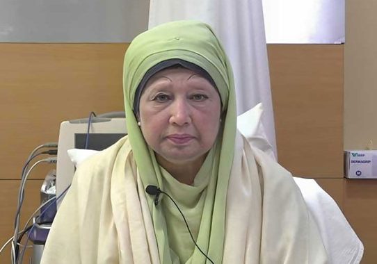 খালেদা জিয়ার এন্ডোস্কোপির পর পাকস্থলির রক্তক্ষরণ বন্ধ হয়েছে