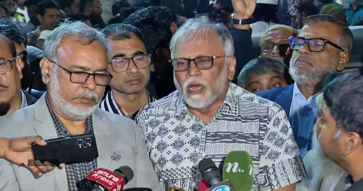 ওসমান হাদির শারীরিক অবস্থা আশঙ্কাজনক