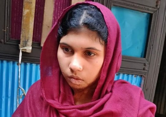 চুরির সময় ধস্তাধস্তিকালে মা-মেয়েকে খুন করেন আয়েশা