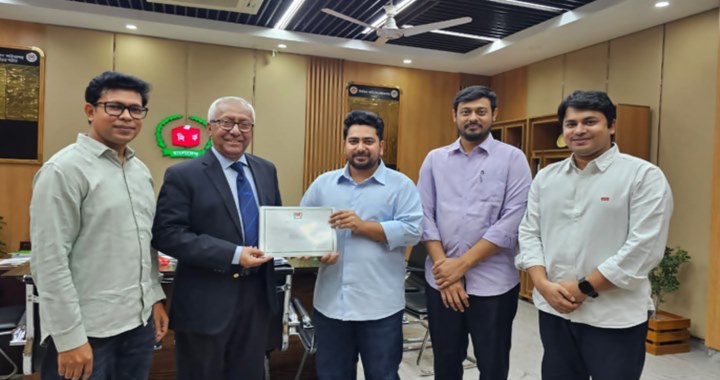 শাপলা কলি প্রতীকে ইসির নিবন্ধন সনদ পেল এনসিপি