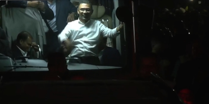 গুলশানের বাসভবনে পৌঁছেছেন তারেক রহমান