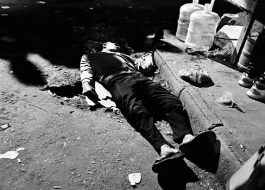 নিউ ইস্কাটনে ককটেল বিস্ফোরণে যুবক নিহত