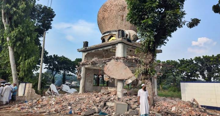 ১৬ মাসে সারাদেশে ১১৩টি মাজারে হামলা