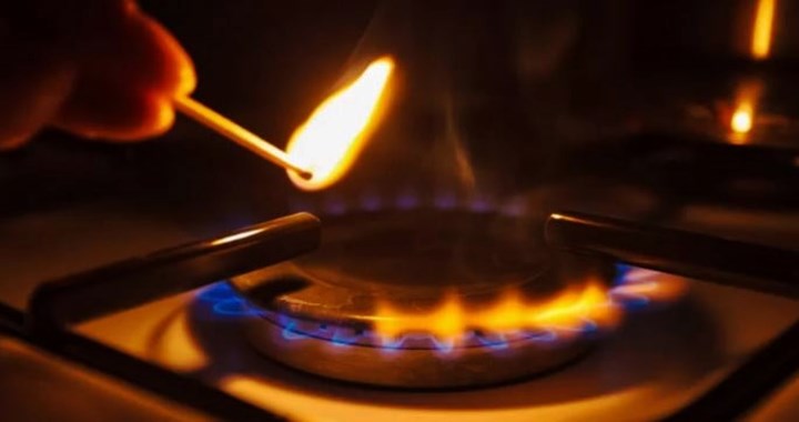 রাজধানীতে আবারও ফেটেছে গ্যাস লাইনের ভালভ