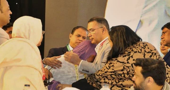 গুমের শিকার পরিবারের আর্তনাদ শুনে কাঁদলেন তারেক রহমান