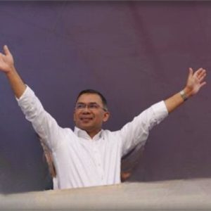 দেশকে বিপর্যয়ের হাত থেকে রক্ষা করেছেন তারেক রহমান