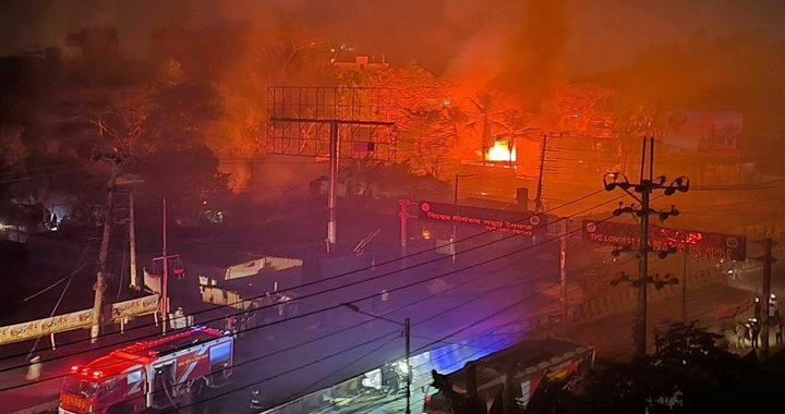 কক্সবাজারে এলপিজি পাম্পে ভয়াবহ আগুন