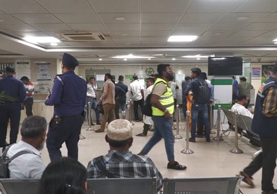 বাগেরহাটের পূবালী ব্যাংকের লকার থেকে স্বর্ণালংকার গায়েব