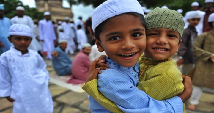 ঈদুল ফিতর শনিবার