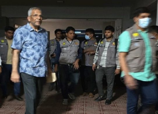 ডিজিএফআইয়ের সাবেক মহাপরিচালক মামুন খালেদ আটক