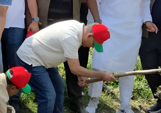 ৪৯ বছর পর বাবাকে অনুসরণ করলেন তারেক রহমান