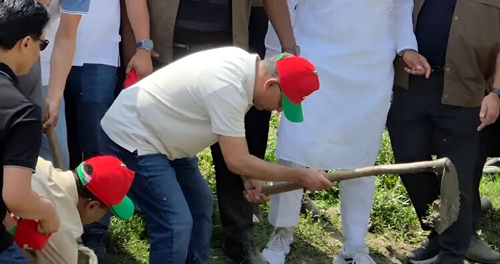 ৪৯ বছর পর বাবাকে অনুসরণ করলেন তারেক রহমান